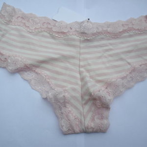 GT striped underwear is being swapped online for free