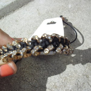 crystal beads bracelet is being swapped online for free