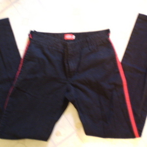 Black & Red Dickies Pants is being swapped online for free