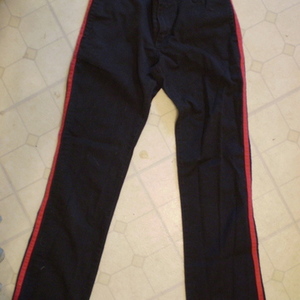Black & Red Dickies Pants is being swapped online for free