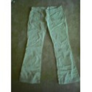 Beige Aeropostale Khaki's is being swapped online for free