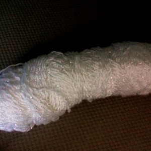 White yarn with silver is being swapped online for free