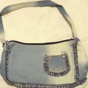 Denim handbag NWOT is being swapped online for free
