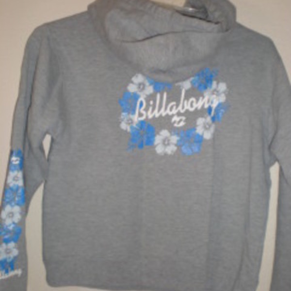 Billabong Sweater Hoodie is being swapped online for free