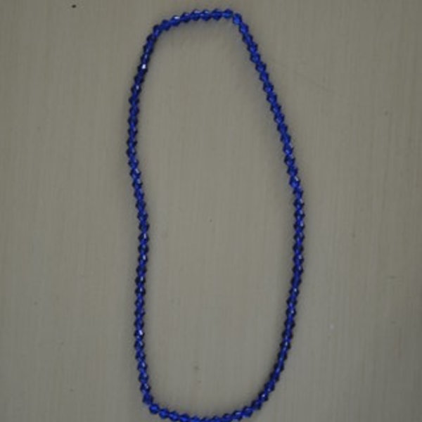 Beaded necklace-bracelet is being swapped online for free