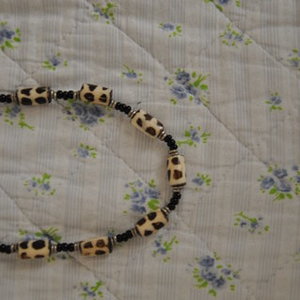 African necklace is being swapped online for free