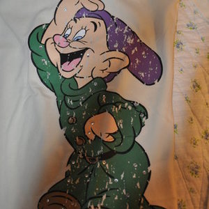 Disney Sweatshirt long sleeves is being swapped online for free