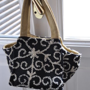 Rossella Carrara italian design bag is being swapped online for free