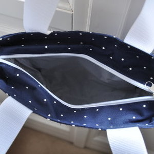 Em-club polka dots blue bag is being swapped online for free