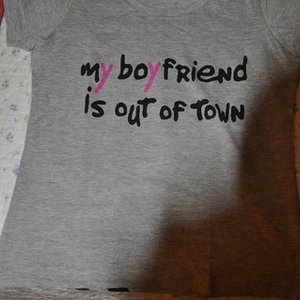 My boyfriend is out of town grey tee is being swapped online for free