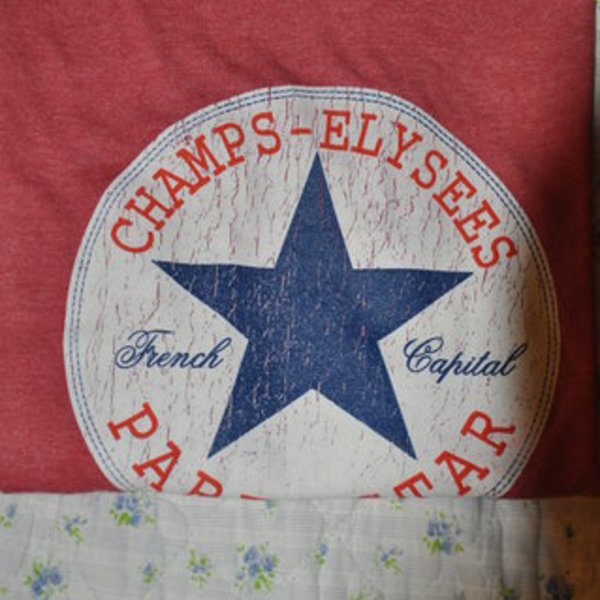 Champs elisees similar to converse tee is being swapped online for free