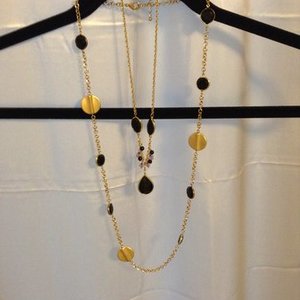Layered necklace set is being swapped online for free