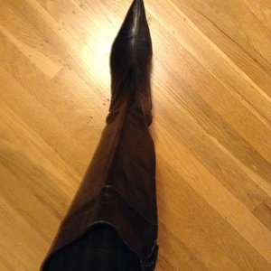 Banana Republic pointy boots 8.5 is being swapped online for free