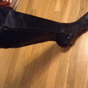 Banana Republic pointy boots 8.5 is being swapped online for free