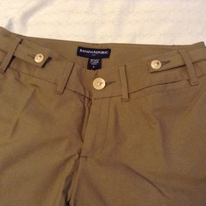 Banana Republic trousers size 0 is being swapped online for free
