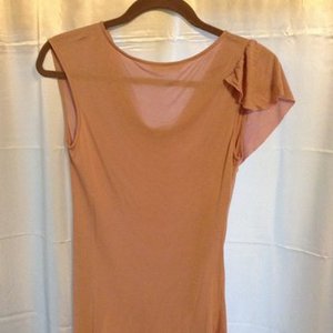 Pink ruffle-flutter sleeve top is being swapped online for free