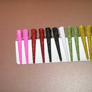 Sparkly Hair Clips is being swapped online for free