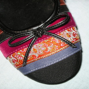 Multi-Color Flats [6.5] is being swapped online for free