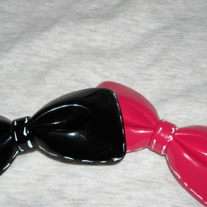 Hair Accessories Lot is being swapped online for free