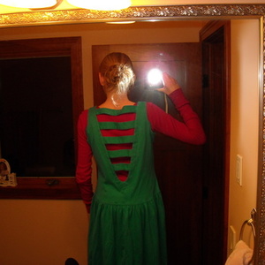 Unique (Vintage?) Dress [M] is being swapped online for free