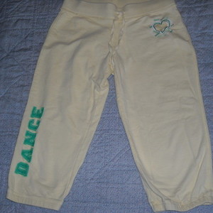 DANCE Capris [S] is being swapped online for free