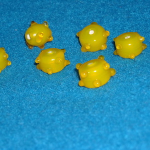 Unique Yellow Bead Lot is being swapped online for free