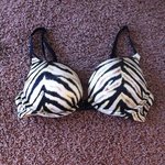 Victoria's Secret Tiger Bombshell Add 2 Cups Bra Size 32B is being swapped online for free