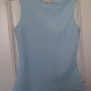 Light Blue Textured Nice Tank S-M is being swapped online for free