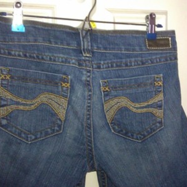 Cute Jean Shorts. Size 7ish is being swapped online for free