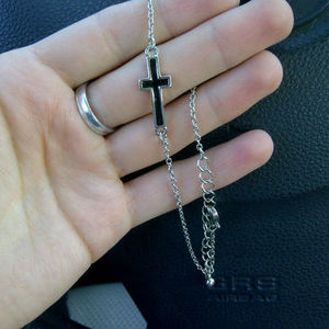Cross Anklet is being swapped online for free