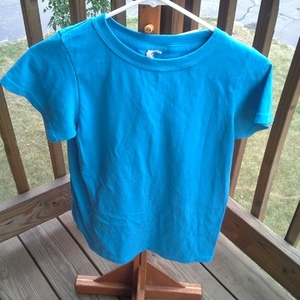 Blue Boyfriend Tee is being swapped online for free