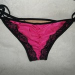 hot pink/ black lace hott bikini! is being swapped online for free