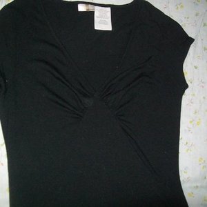No Boundaries Small Black Shirt is being swapped online for free