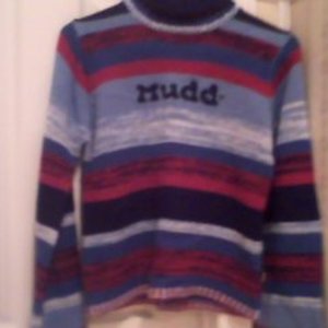 Mudd Sweater M/L is being swapped online for free
