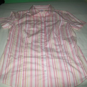 Bobbie Brooks S Shirt is being swapped online for free