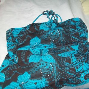 Sand N Sun Tankini Size 10/12/14 is being swapped online for free