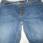 Express Jeans 3/4 is being swapped online for free