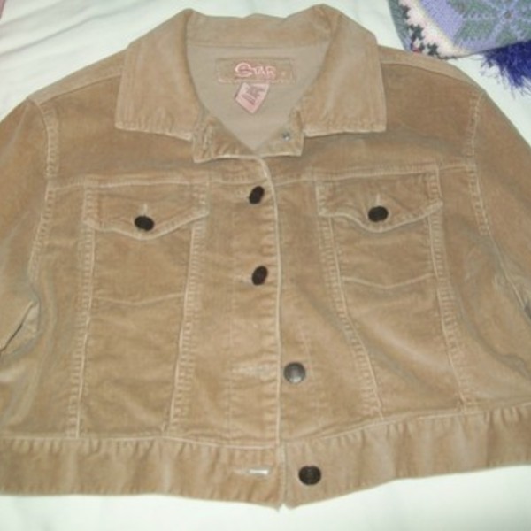 Cute Brown Jacket Large is being swapped online for free