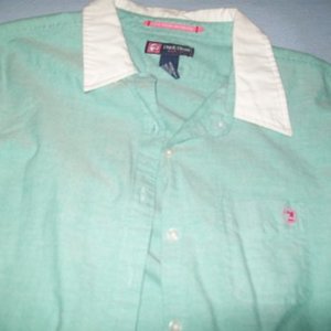 Duck Head Longsleeve Large is being swapped online for free