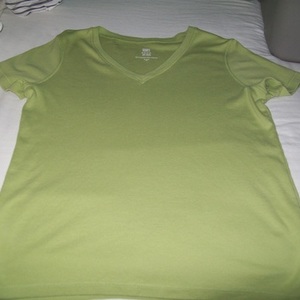 Faded Glory Womens Medium is being swapped online for free