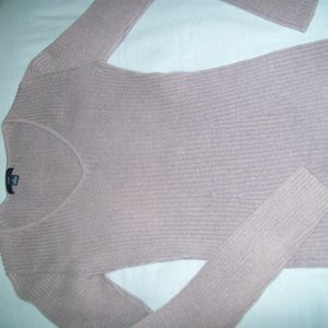 Gap Medium Long Sleeve Shirt is being swapped online for free