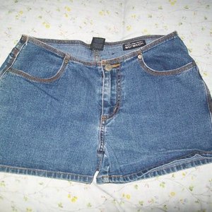 No Boundaries Stretch Shorts 5 is being swapped online for free