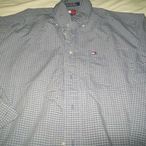 Plaid Tommy Hilfiger is being swapped online for free
