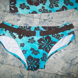 Kids Bathing Suit XL is being swapped online for free