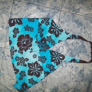 Kids Bathing Suit XL is being swapped online for free