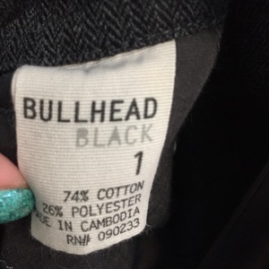 Bullhead Black Shorts is being swapped online for free