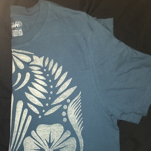 Men's Old Navy Tee is being swapped online for free