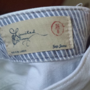 Gap white denim Bermuda shorts size 24. is being swapped online for free