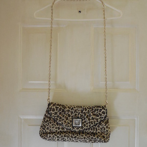 Anne Klein Your Size is being swapped online for free