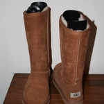 Authentic UGG Classic Tall Size 7 Chestnut is being swapped online for free